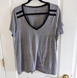 Gray Torrid T-shirt Classic fit 00